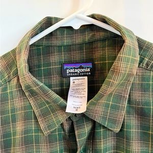 MENS M PATAGONIA FLANNEL - forest green - previously worn